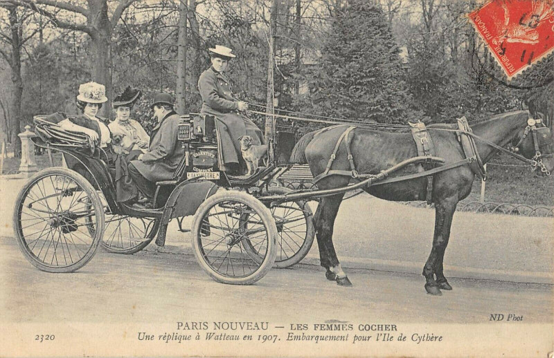 Carte postale ancienne Les femmes cocher - Madame Moser. - Au Bois à Paris 16e