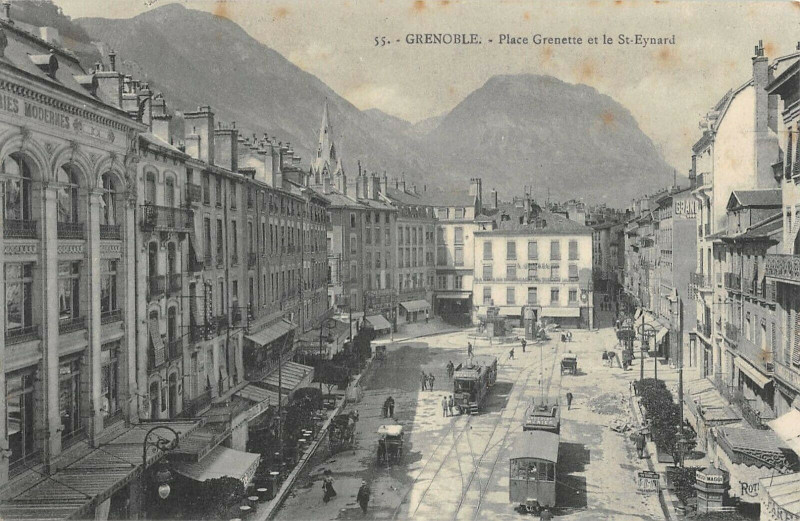 Carte postale ancienne Grenoble Place Grenette Et Le Saint Eynard à Grenoble