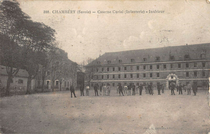 Carte postale ancienne Chambery Caserne Curial Interieur