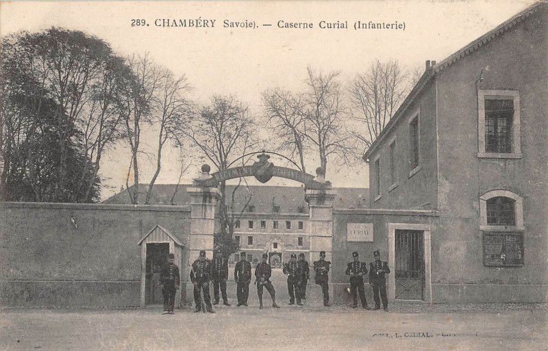 Carte postale ancienne Chambery Caserne Curial