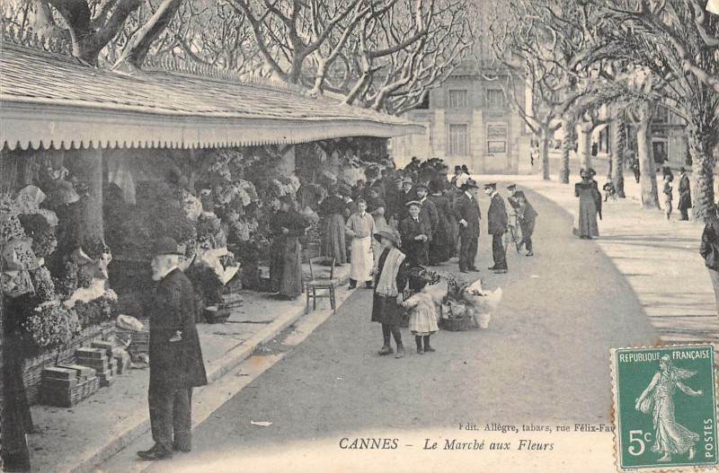 Carte postale ancienne Cannes Le Marche Aux Fleurs à Cannes