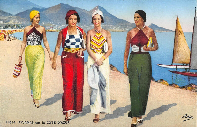 Carte postale ancienne Pyjamas Sur La Cote D'Azur