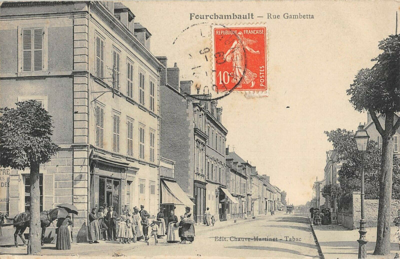 Carte postale ancienne Fourchambault Rue Gambetta à Fourchambault
