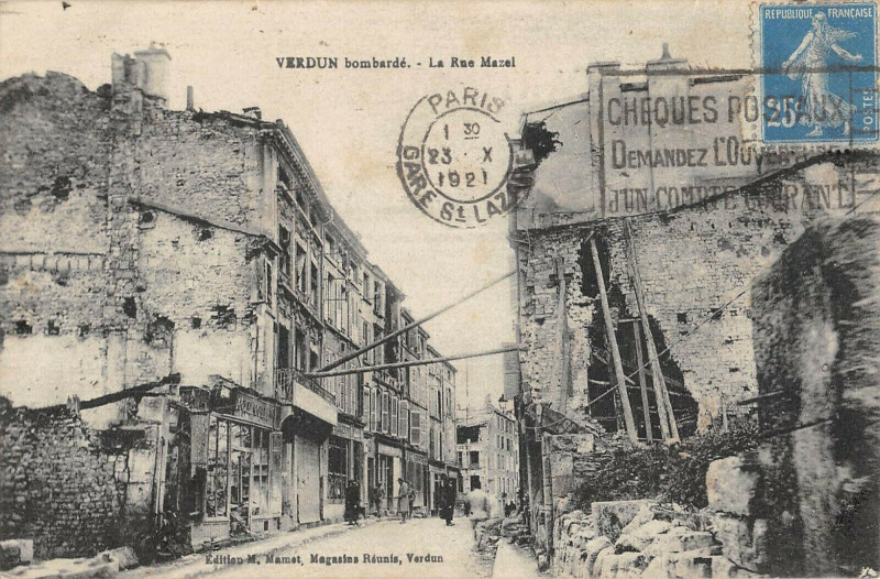 Carte postale ancienne Verdun La Rue Mazel à Verdun