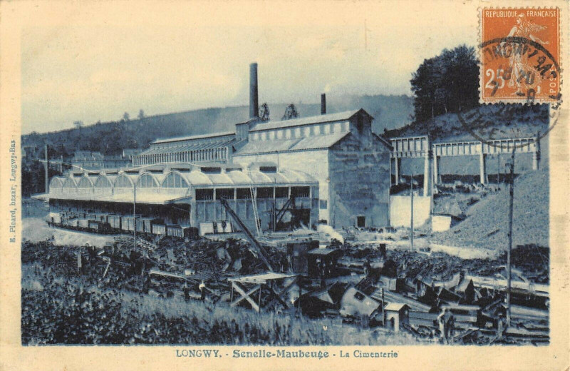 Carte postale ancienne Longwy Senelle Maubeuge La Cimenterie à Longwy