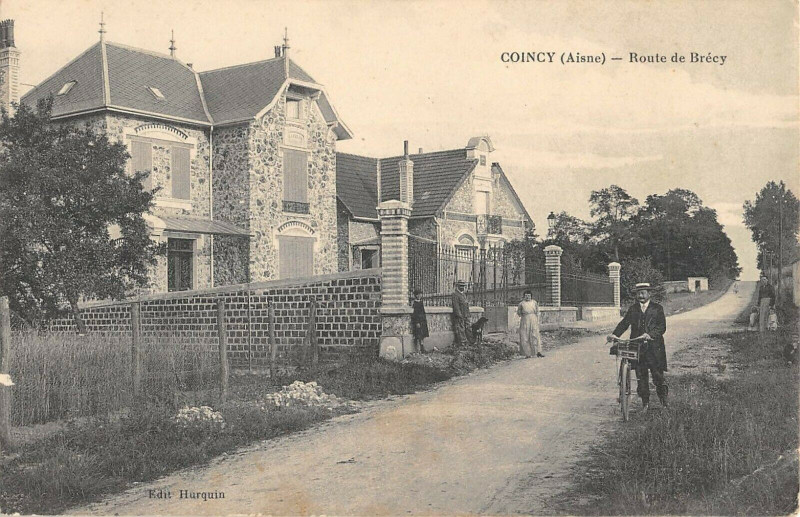 Carte postale ancienne Coincy Route De Brecy à Coincy