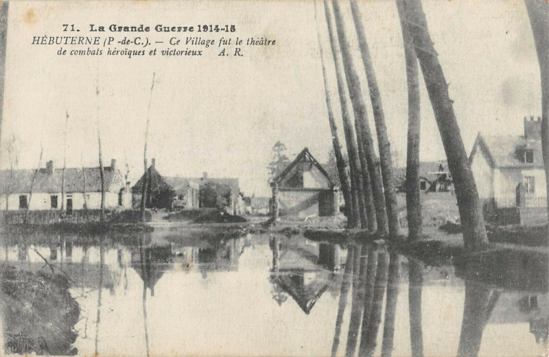 Carte postale ancienne Hebuterne Ce Village Fut Le Theatre De Combats Heroiques Et Victorieux