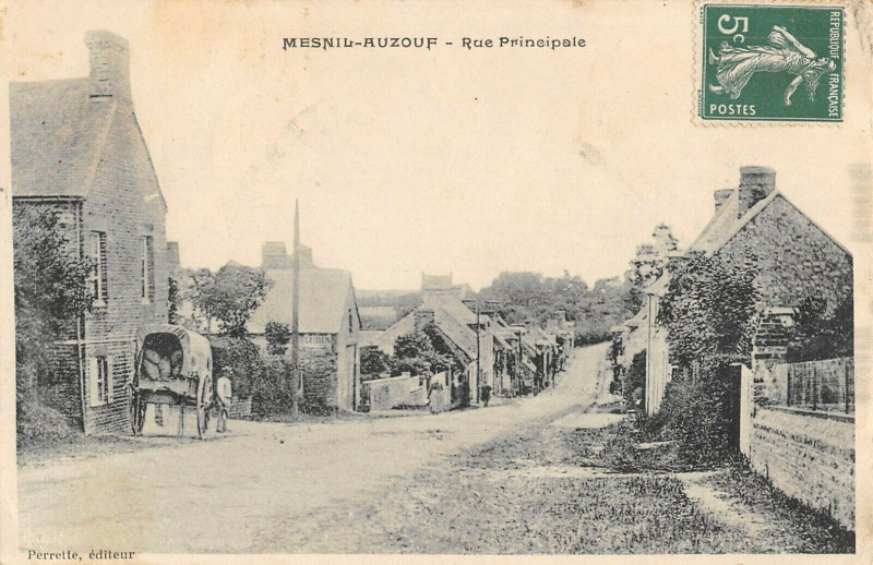 Carte postale ancienne Mesnil Auzouf Rue Principale