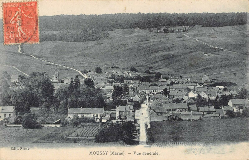 Carte postale ancienne Moussy Vue Generale à Moussy