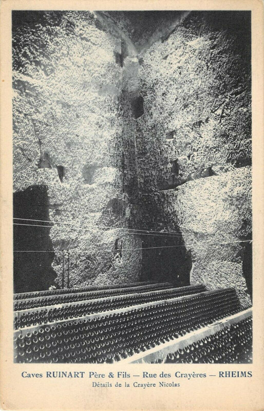 Carte postale ancienne Reims Caves Ruinart Pere Et Fils Details à Reims