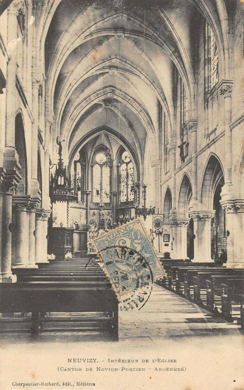 Carte postale ancienne Neuvizy Interieur Eglise à Neuvizy