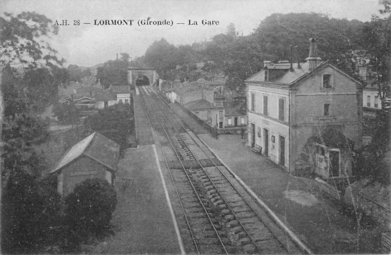 Carte postale ancienne Lormont La Gare à Lormont