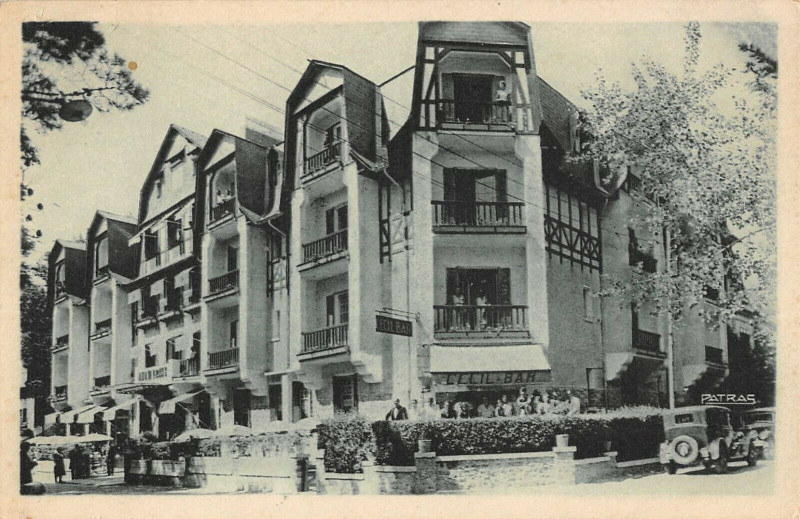Carte postale ancienne La Baule Le Cecil Hotel