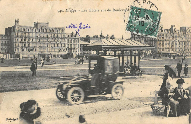 Carte postale ancienne Dieppe Les Hotels Vus Du Boulevard à Dieppe