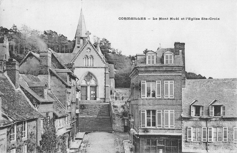 Carte postale ancienne Cormeilles Le Mont Muel Et Eglise Sainte Croix à Cormeilles