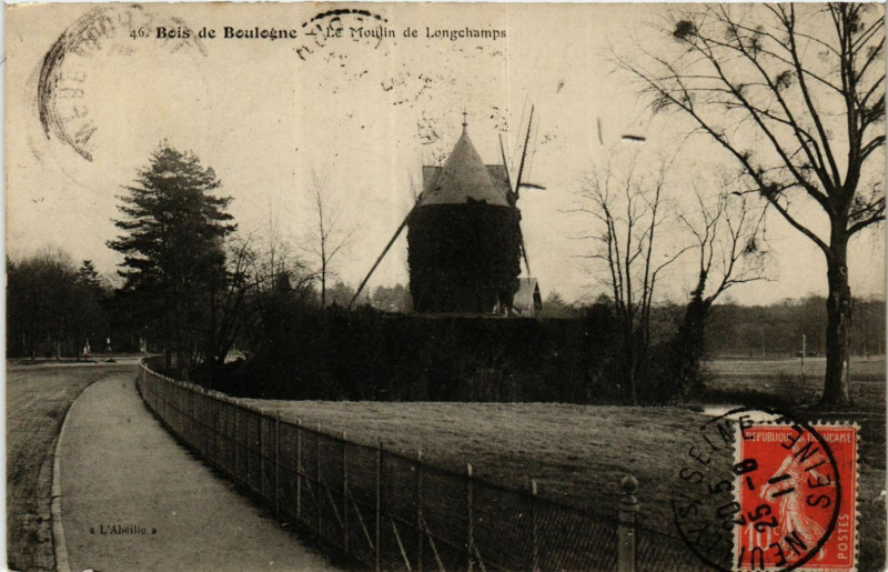 Carte postale ancienne Bois de Boulogne - Le Moulin de Longchamps à Paris 16e