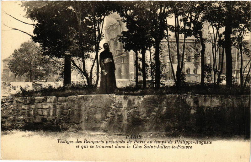 Carte postale ancienne Paris 4e Vestiges des Remparts. Clos St. Julien-le-Pauvre à Paris 4e