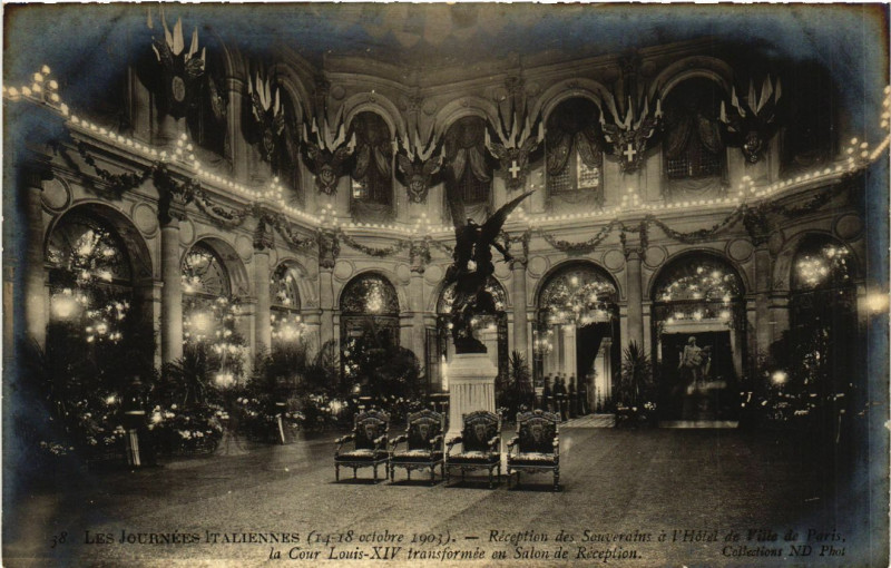 Carte postale ancienne Paris 4e Les Journées Italiennes. Reception des Souverains à Paris 4e