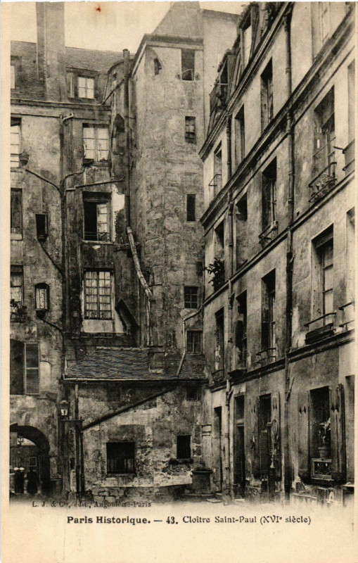 Carte postale ancienne Cloître Saint-Paul (XVIe siècle) à Paris 4e