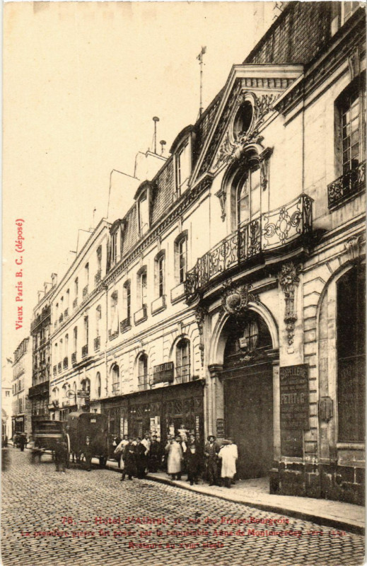 Carte postale ancienne Vieux Paris 4e rue des Francs-Bourgeois. Hotel d'Albret à Paris 4e