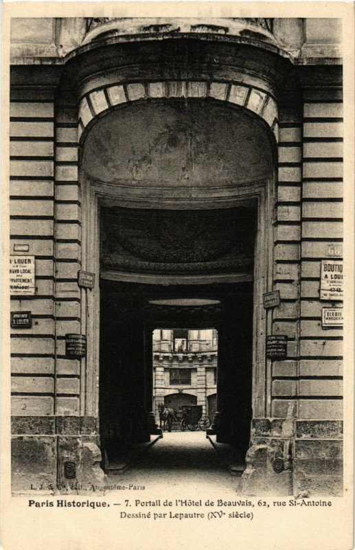 Carte postale ancienne Portail de l'Hôtel de Beauvais à Paris 4e