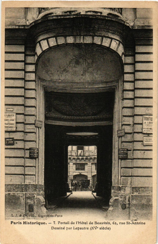 Carte postale ancienne Portail de l'Hôtel de Beauvais à Paris 4e
