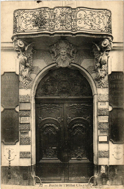 Carte postale ancienne Vieux Paris 4e Porte de l'Hotel Chenizol à Paris 4e