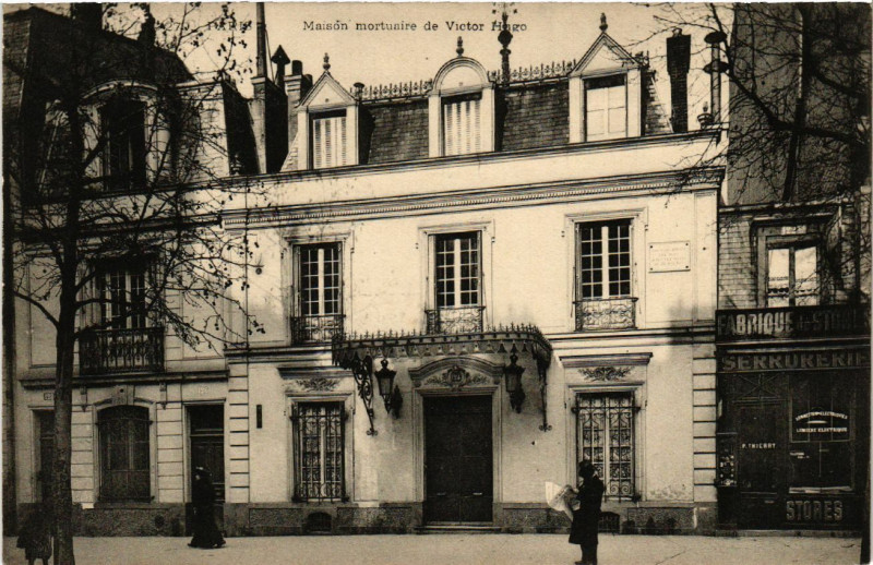 Carte postale ancienne Maison Mortuaire de Victor Hugo à Paris 16e