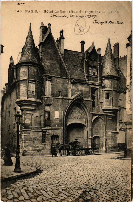 Carte postale ancienne Paris 4e Rue du Figuier. Hotel de Sens à Paris 4e