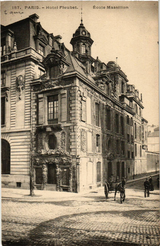 Carte postale ancienne Paris 4e Hotel Fleubert. Ecole Massillon à Paris 4e