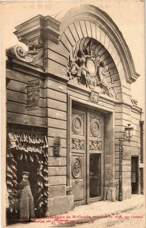 Carte postale ancienne Vieux Paris 4e 47 rue Vieille-du-Temple Hotel des Amb Hollande à Paris 4e