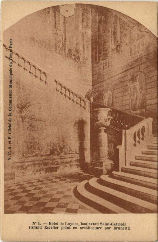 Carte postale ancienne Paris 6e Bd Saint-germain Hotel de Luynes à Paris 6e