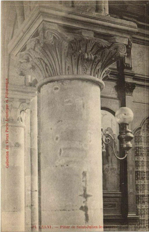 Carte postale ancienne Paris 5e Eglise Saint-Julien-le-Pauvre Pilliers à Paris 5e