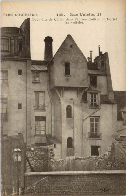 Carte postale ancienne Paris 5e 21, rue Valette Tour Calvin à Paris 5e