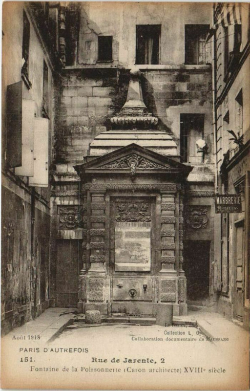 Carte postale ancienne Paris 4e 2, rue de jarente Fontaine de la Possonnerie à Paris 4e