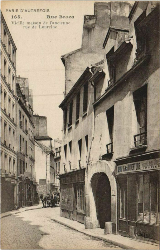 Carte postale ancienne Rue Broca - Vieille maison de l'ancienne rue de Lourcine à Paris 5e