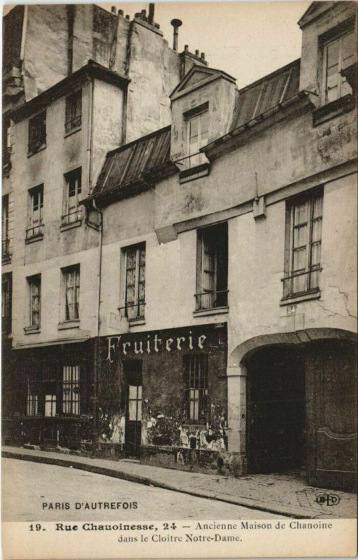 Carte postale ancienne Paris 4e 24, rue Chauoinesse maison de Chanoine à Paris 4e
