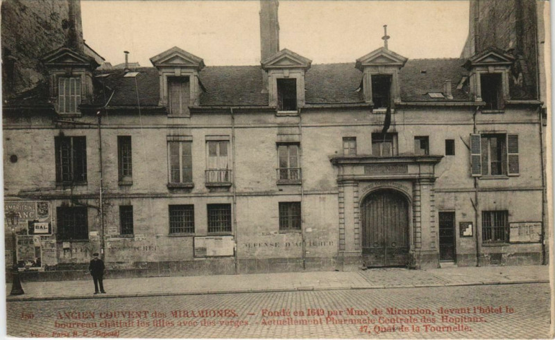 Carte postale ancienne Paris 5e 47, Quai de la Tournelle Couvent des Miramiones à Paris 5e