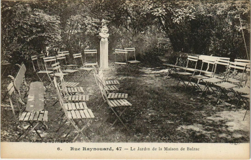 Carte postale ancienne Le Jardin de la Maison de Balzac à Paris 16e
