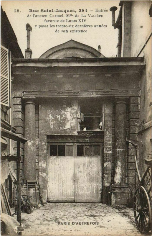 Carte postale ancienne Paris 5e 284, Rue Saint-jacques Carmle Mlle de la valiere à Paris 5e