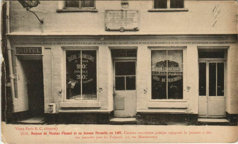 Carte postale ancienne Paris 3e 51, rue Montmorency Maison de Nicolas Flamel à Paris 3e