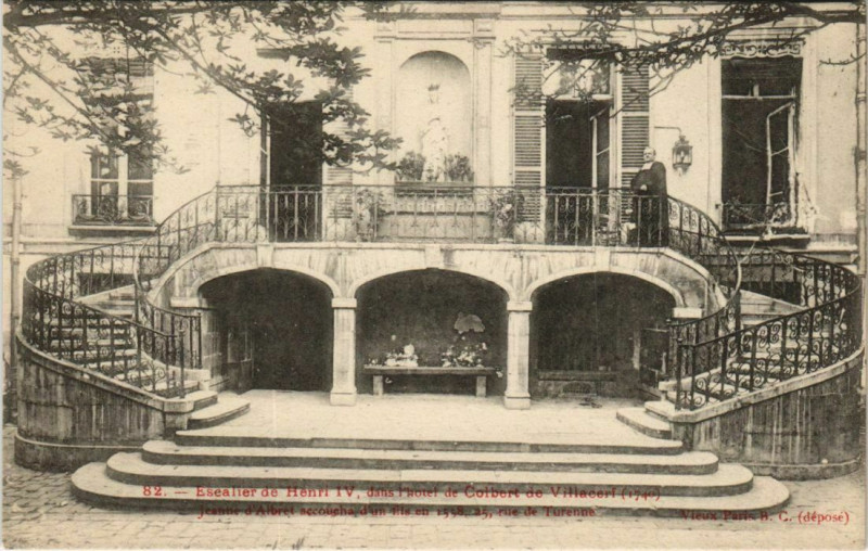 Carte postale ancienne Paris 4e 25, Rue de Turenne hotel de Colbert de Cillacerf à Paris 4e