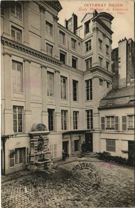 Carte postale ancienne Paris 4e 23, Rue de Turenne Ecole Pratique de Commerce à Paris 4e