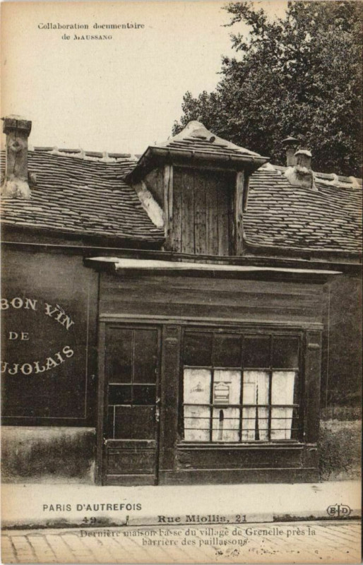 Carte postale ancienne Rue Miollis - Dernière maison basse du village de Grenelle près la barrière des Paillassons à Paris 15e