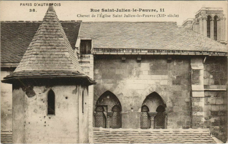Carte postale ancienne Paris 5e 11, Rue Saint-Julien-le-Pauvre Chevet de l'Eglise à Paris 5e