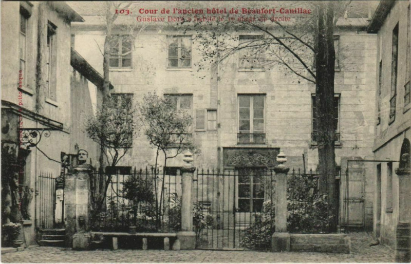 Carte postale ancienne Paris 3e 4, rue du Parc-Royal hotel de Beaufort-Canillac à Paris 3e
