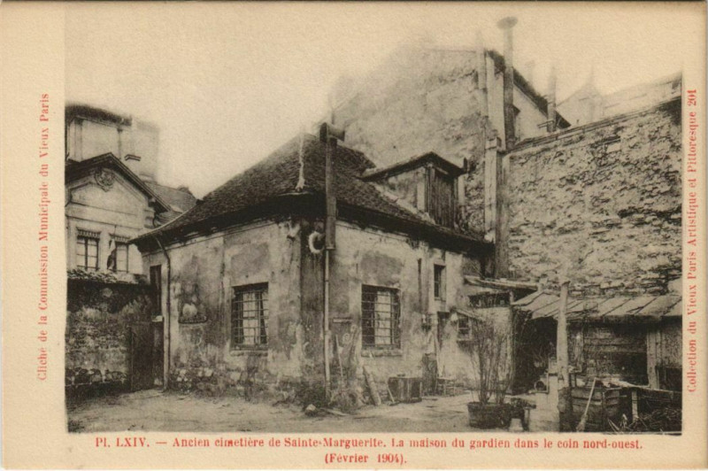 Carte postale ancienne Paris 11e Cimetiere de Sainte-marguerite à Paris 11e