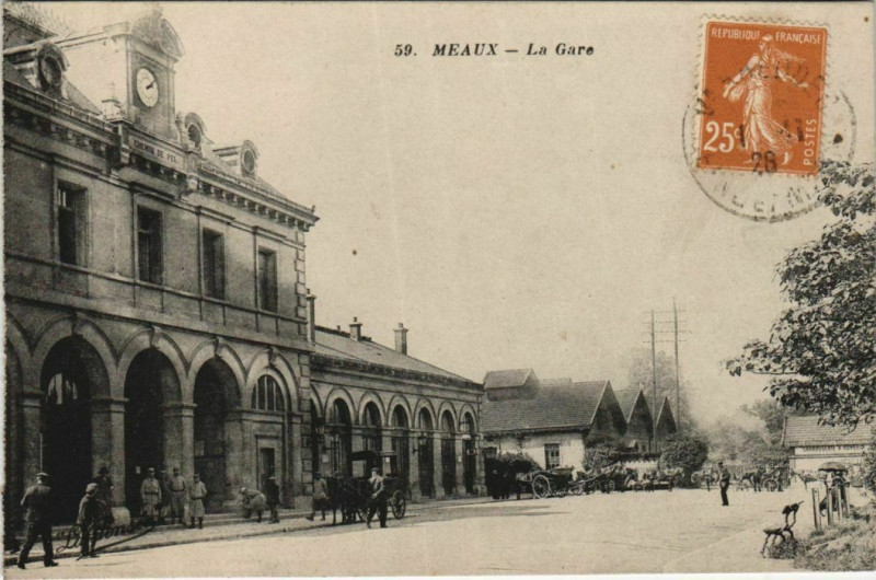 Carte postale ancienne Meaux La Gare à Meaux