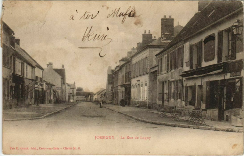 Carte postale ancienne Jossigny Rue de Lagny à Jossigny