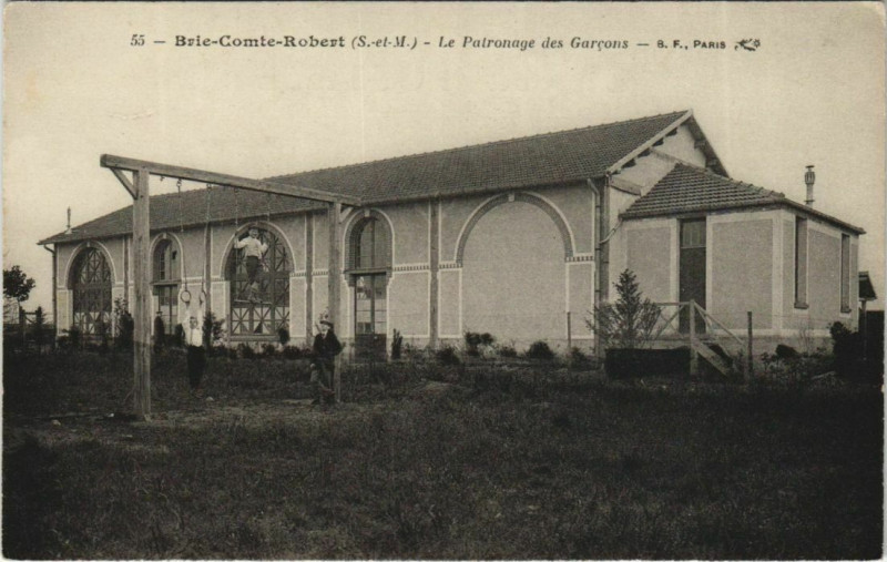 Carte postale ancienne Brie-Comte-Robert Le patronage des garcons à Brie-Comte-Robert
